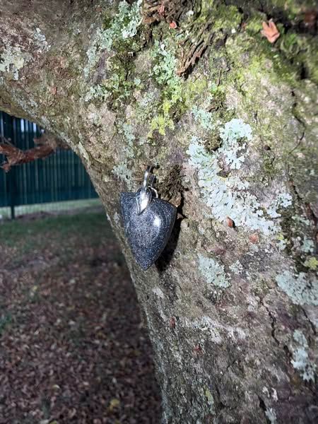 Pendentif en spécularite Pendentif en spécularite