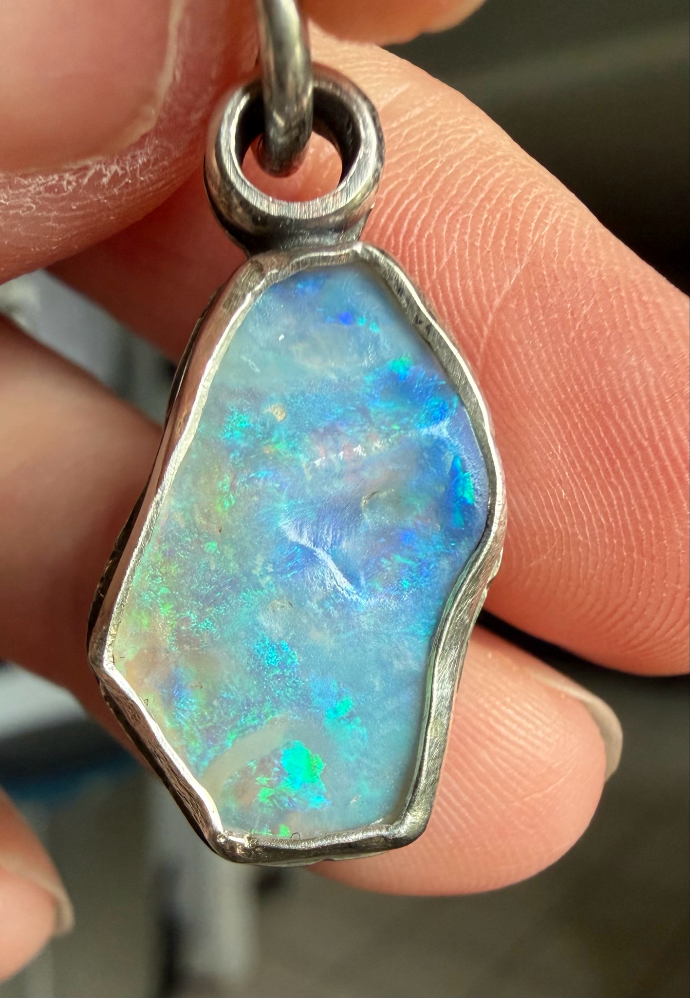 Pendentif en opale du Lightning ridge