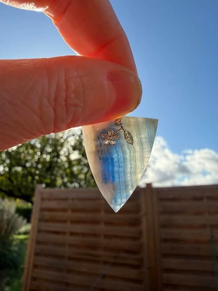 ​Pendentif en scheelite