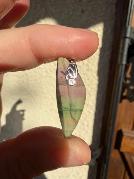 Pendentif en sublime fluorite Pendentif en sublime fluorite