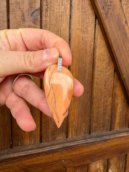 ​Pendentif en dolomite