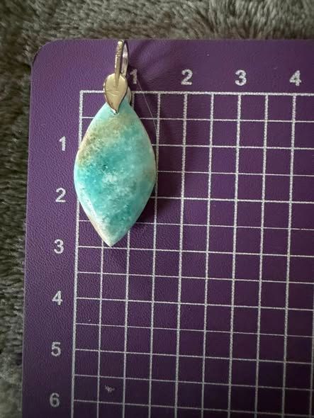 Pendentif en Hemimorphite Pendentif en Hemimorphite