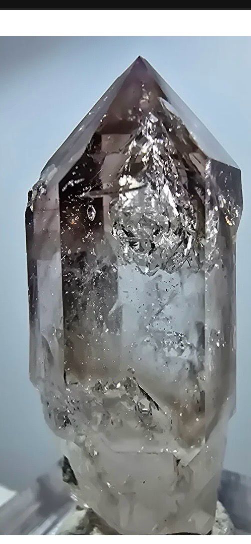 Pendentif en sublime améthyste sceptre fantôme enhydro Pendentif en sublime améthyste sceptre fantôme enhydro