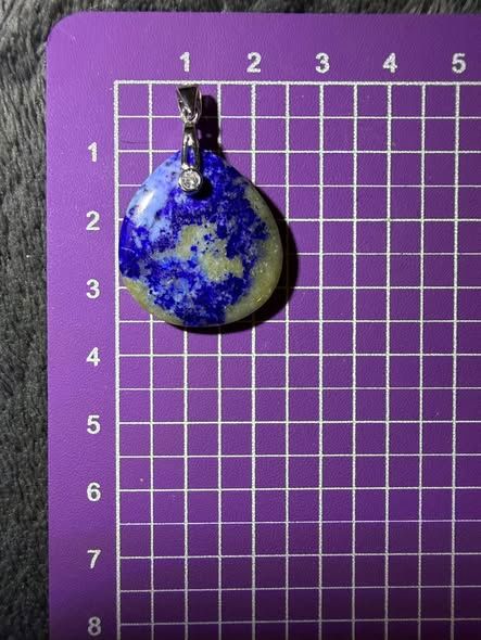 Pendentif en afghanite Pendentif en afghanite