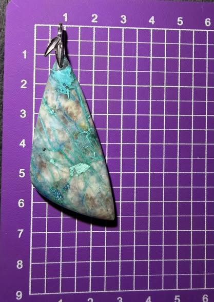 ​Pendentif en superbe shattuckite