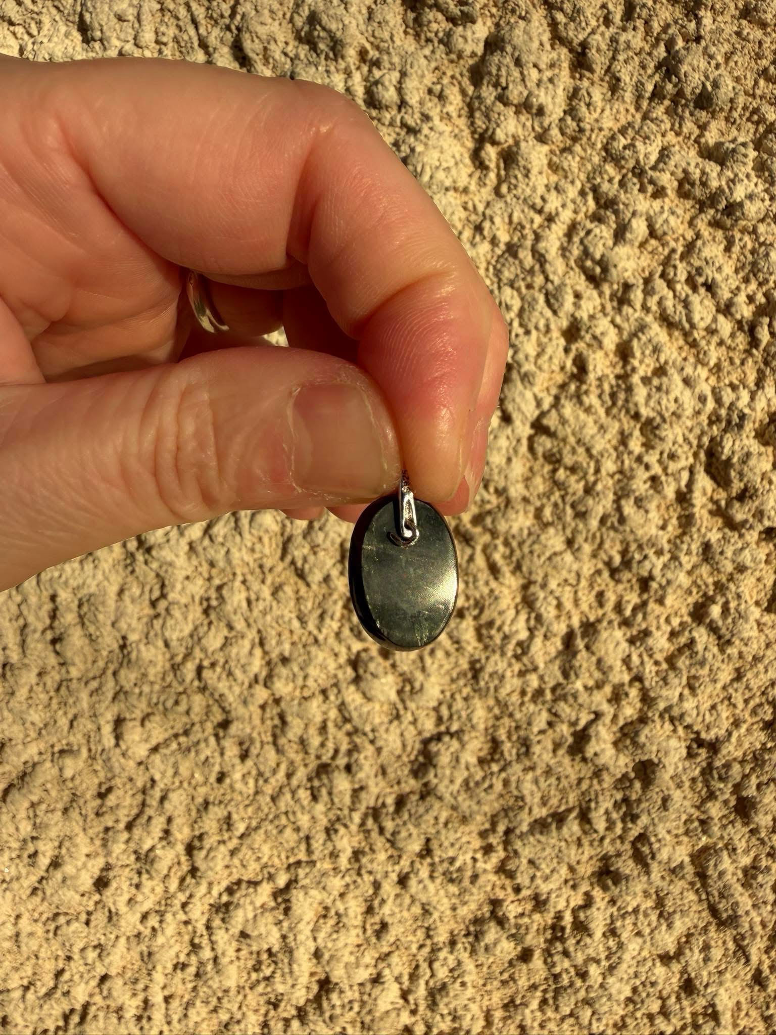 Pendentif en Diopside etoilé