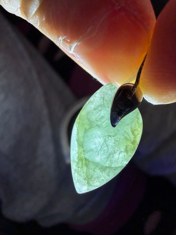 Pendentif en tsavorite