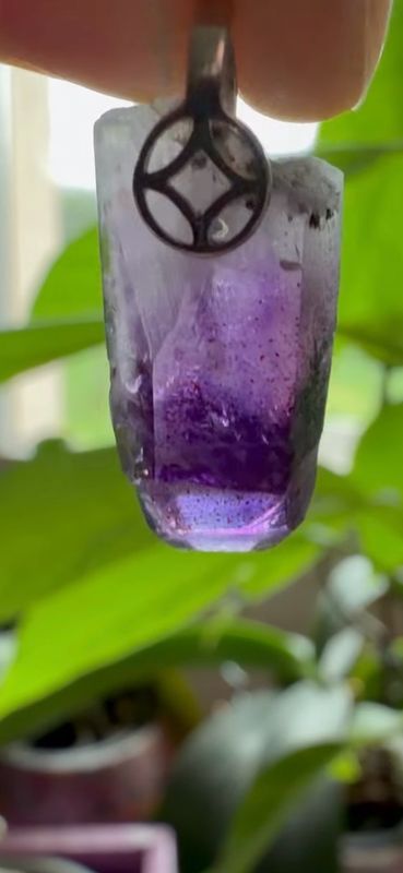 Pendentif en améthyste