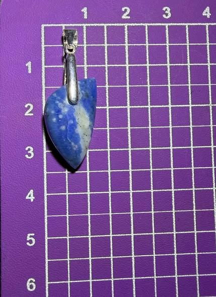 Pendentif en belle sodalite Pendentif en belle sodalite