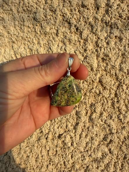 ​Pendentif en lizardite