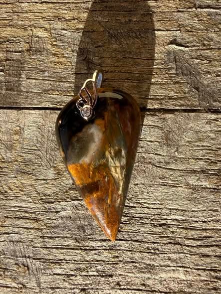 ​Pendentif en sublime pietersite