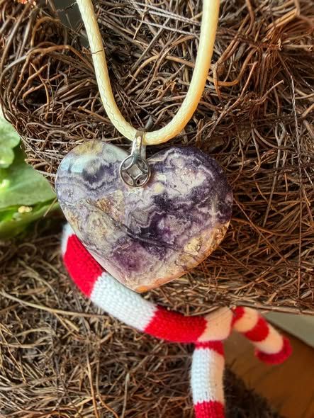 ​Pendentif en cœur de Tiffany stone