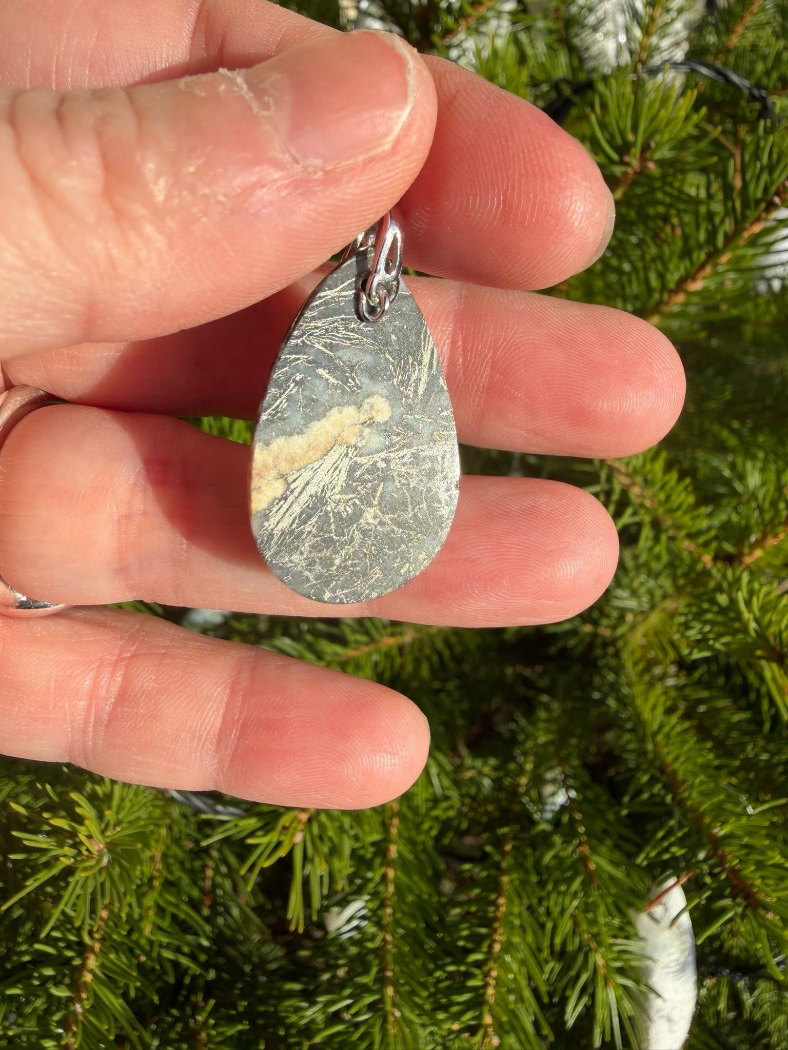 Pendentif en pyrite plume