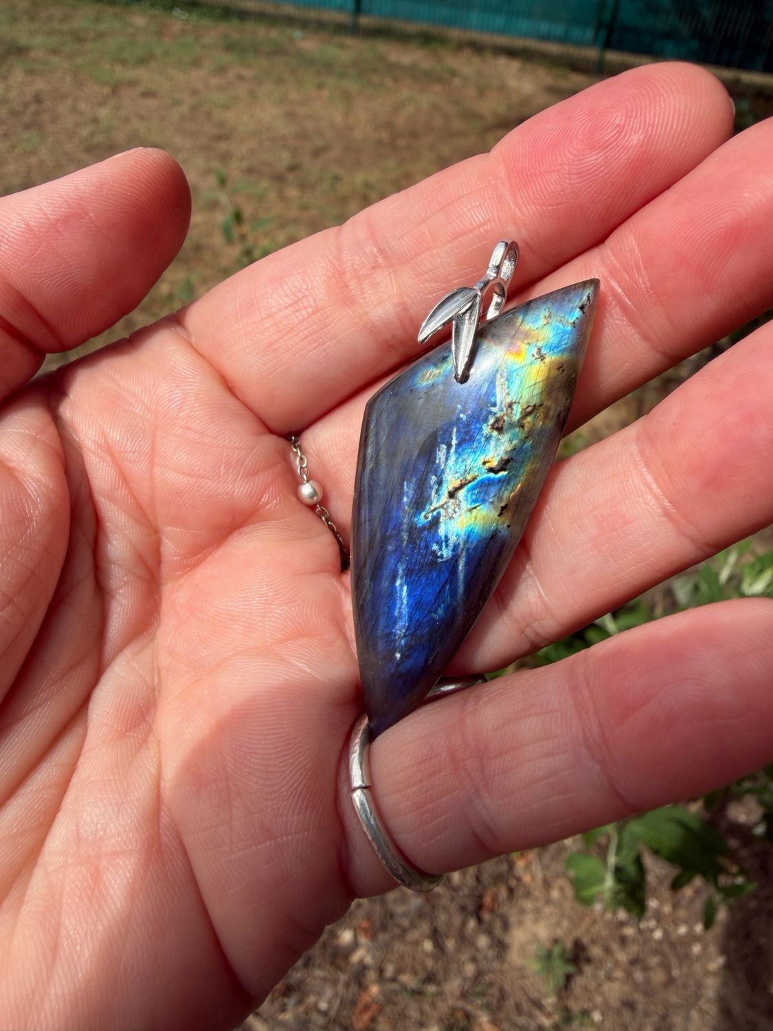 Pendentif en labradorite Pendentif en labradorite