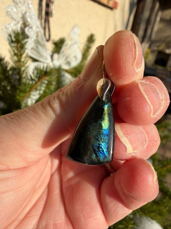 Pendentif en spectrolite