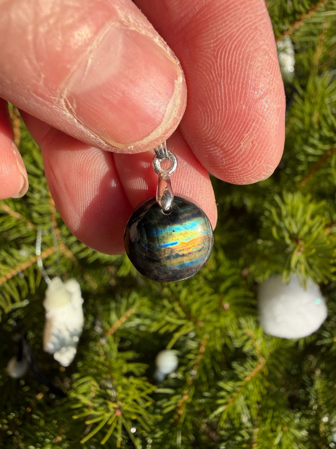 Pendentif en spectrolite