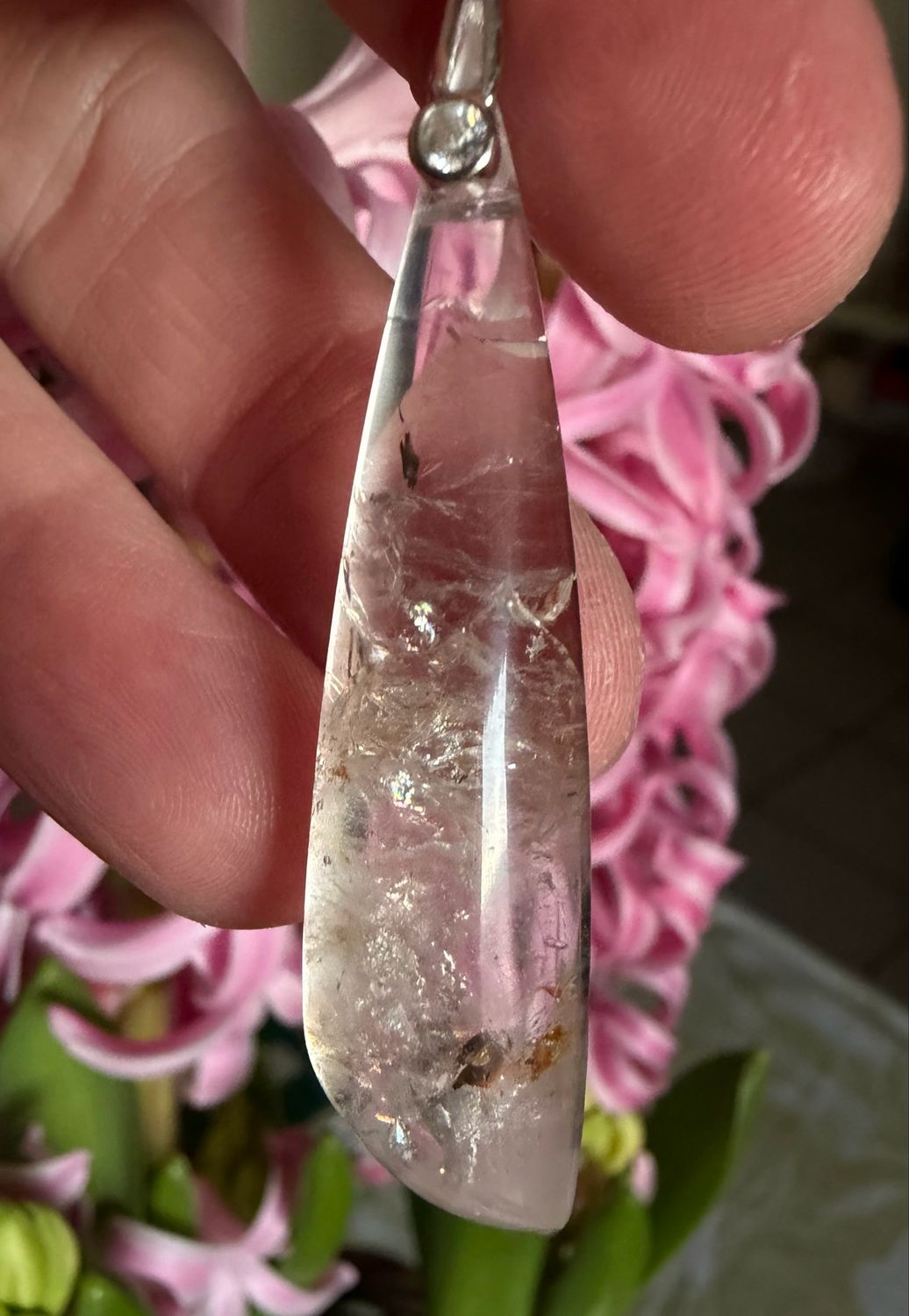 Pendentif en quartz luciole Pendentif en quartz luciole