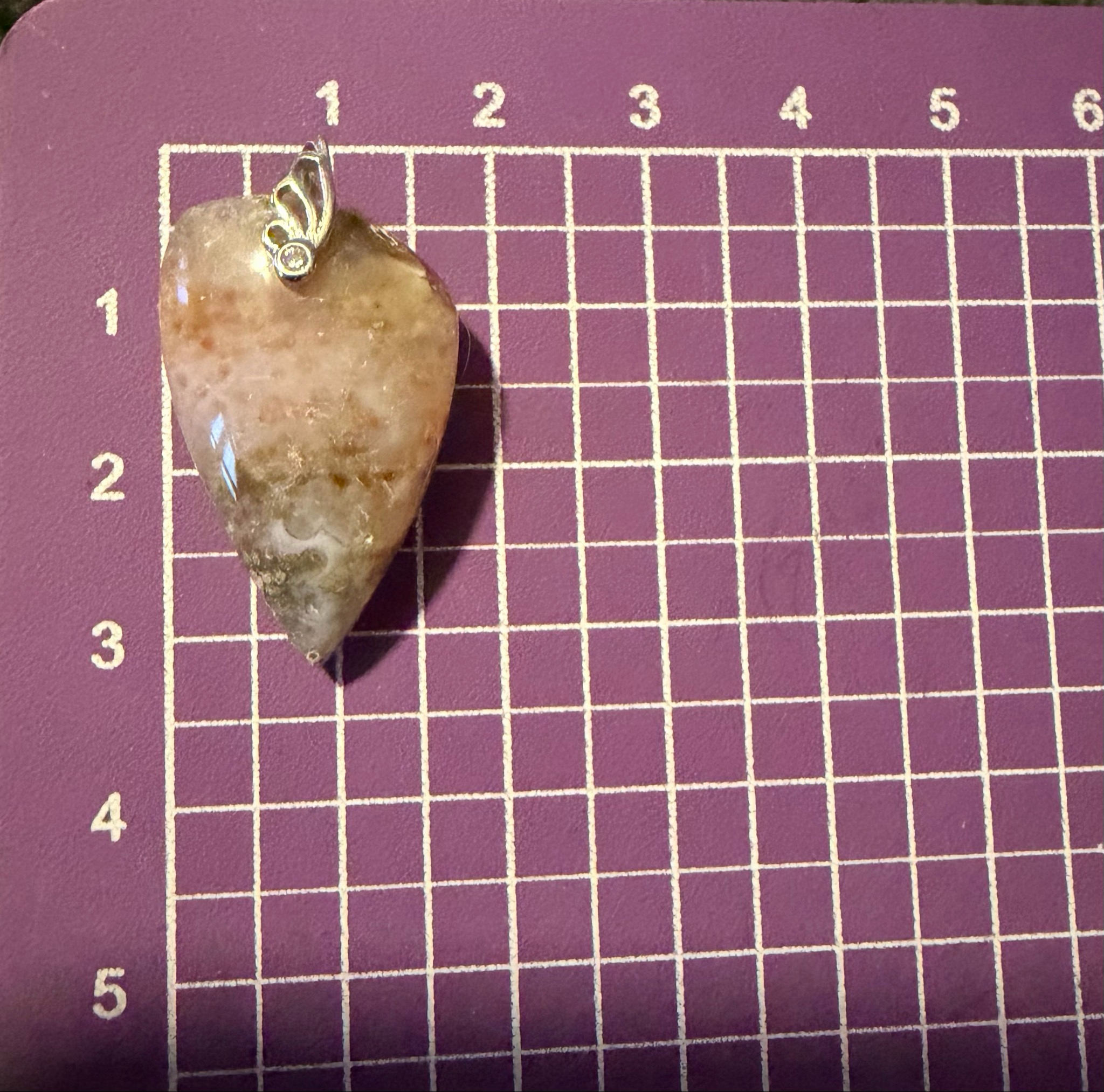 Pendentif en agate sagenite