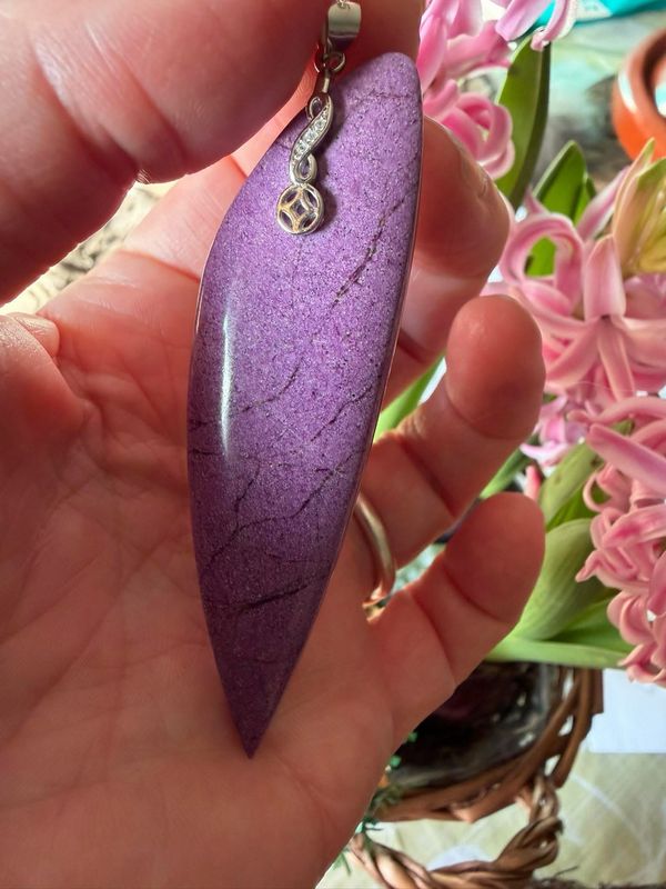 Pendentif en Stichtite