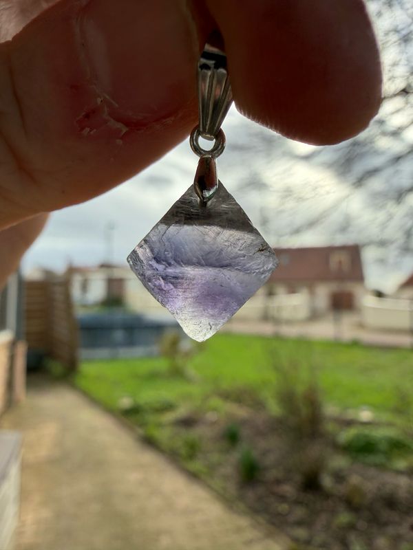 Pendentif en fluorite octaèdre