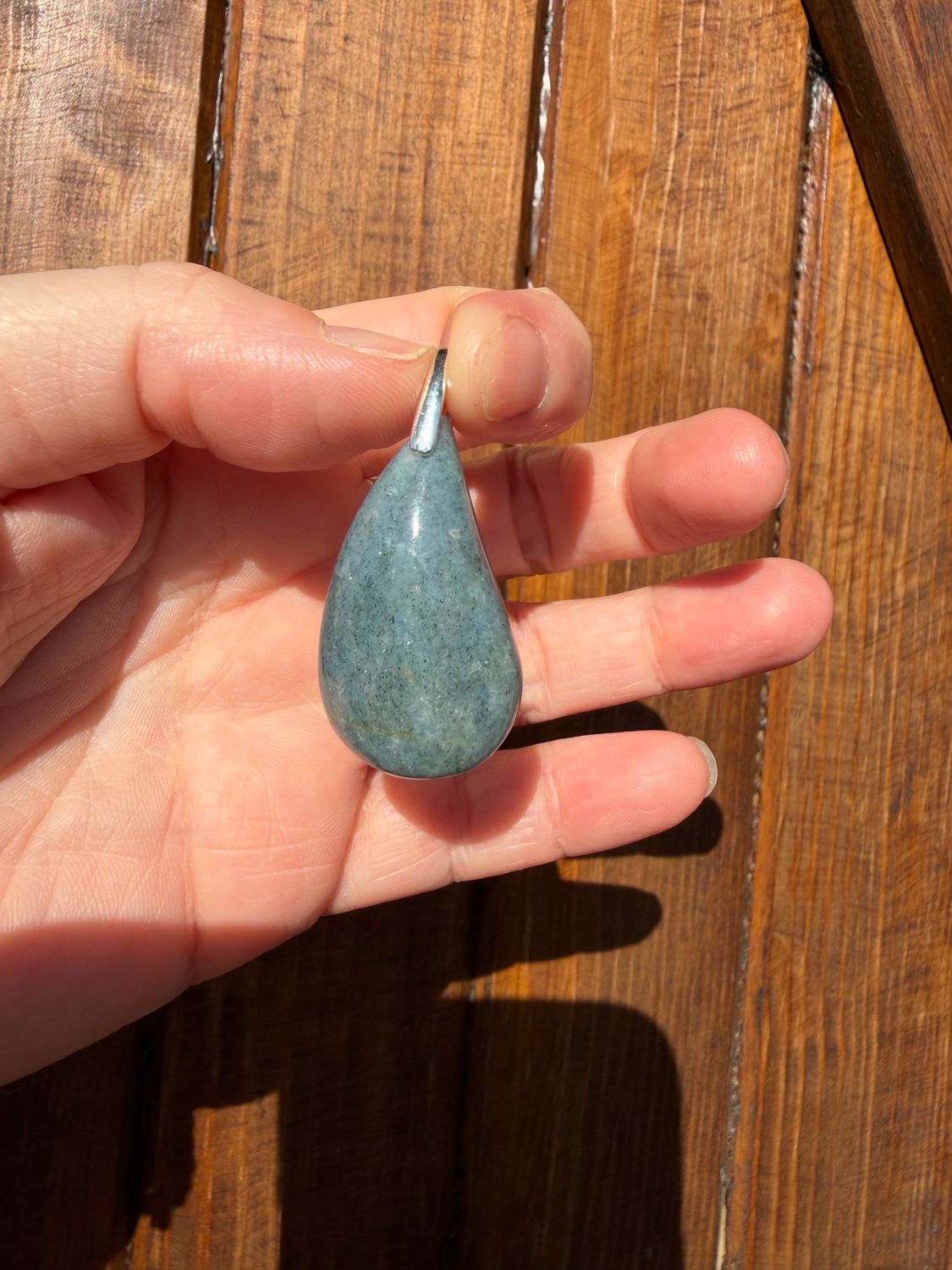 Pendentif en aventurine bleue Pendentif en aventurine bleue