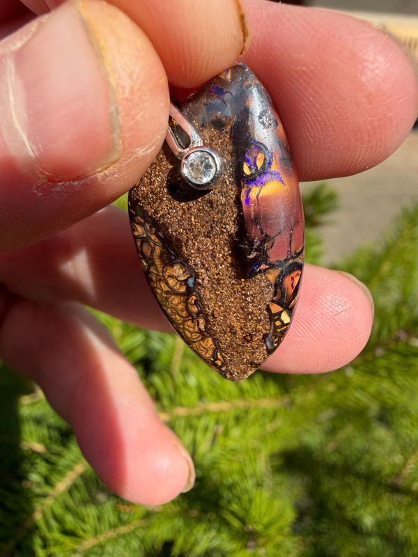 Pendentif en opale boulder koroit