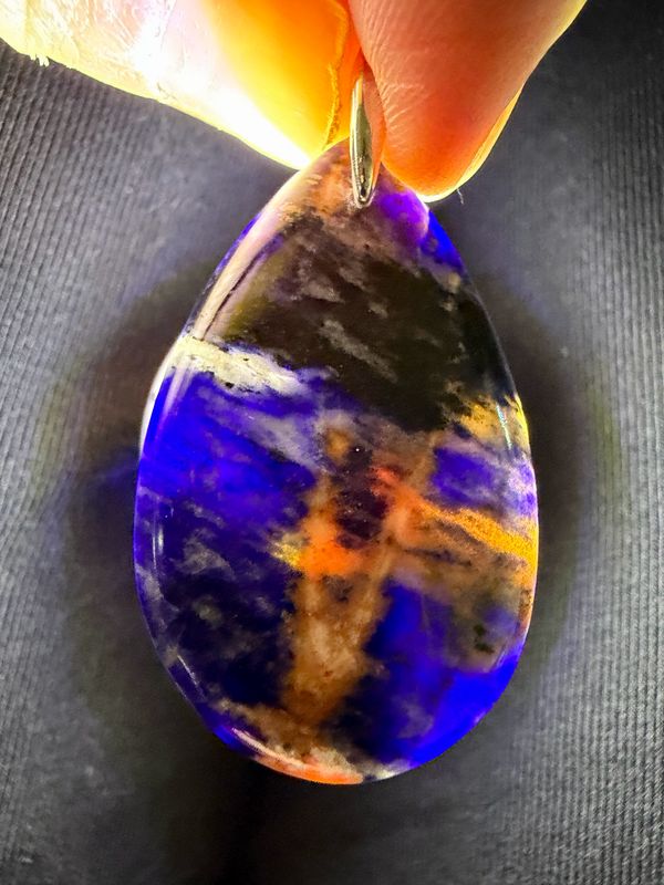 Pendentif en sodalite