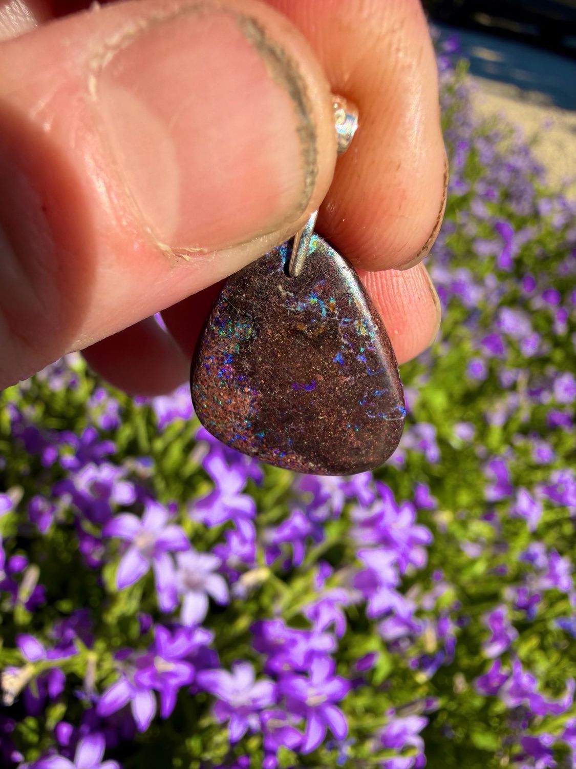 Pendentif en opale Boulder Pendentif en opale Boulder