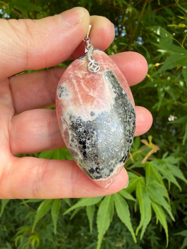 Pendentif en rhodochrosite