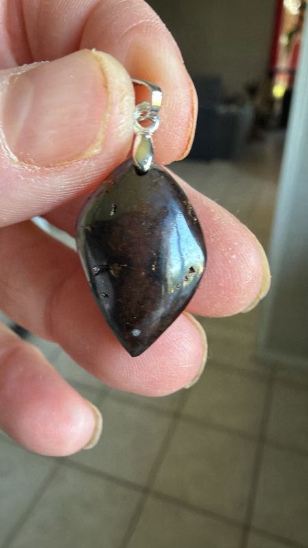 Pendentif en hématite