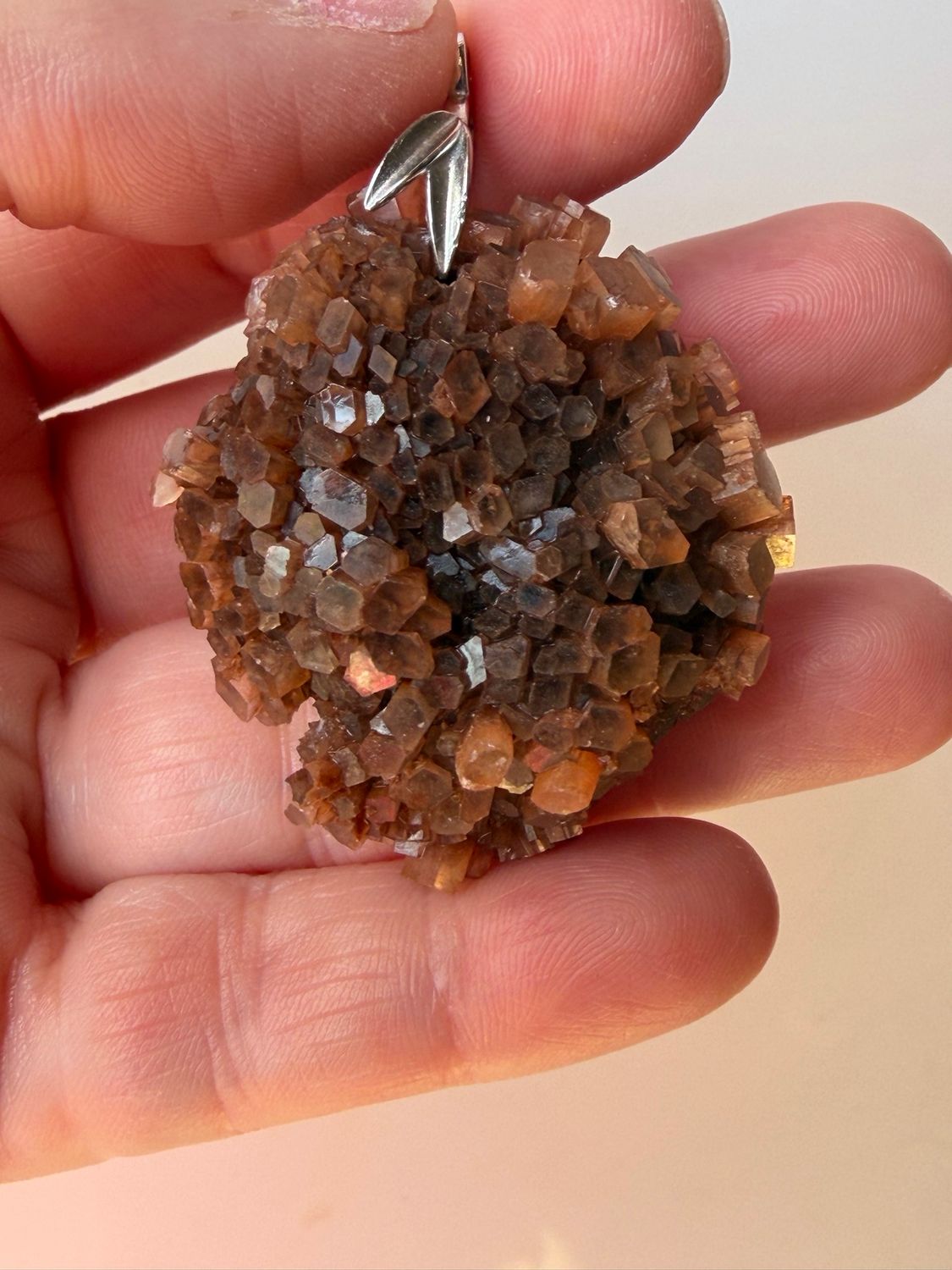 Pendentif en aragonite Pendentif en aragonite