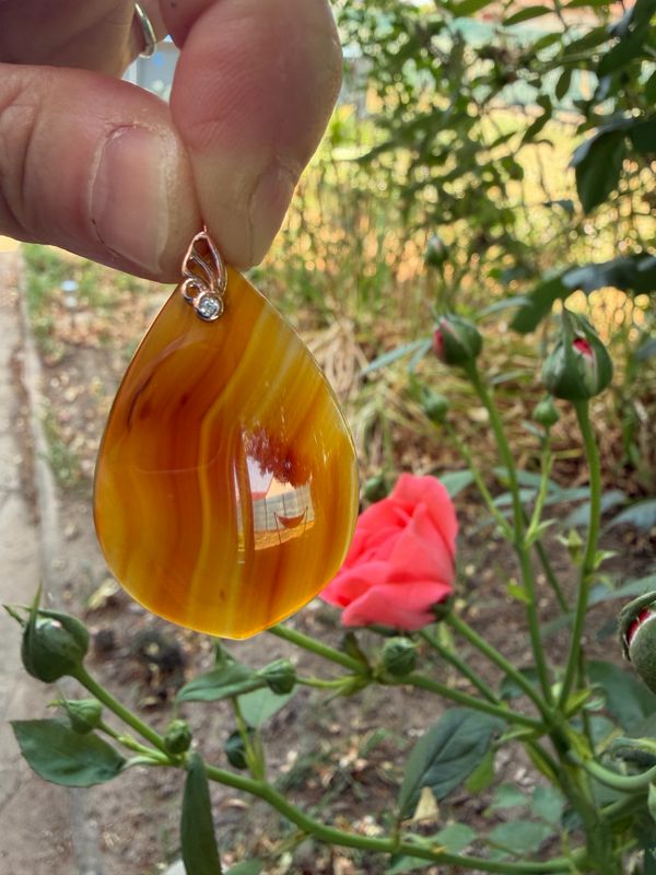 Pendentif en cornaline