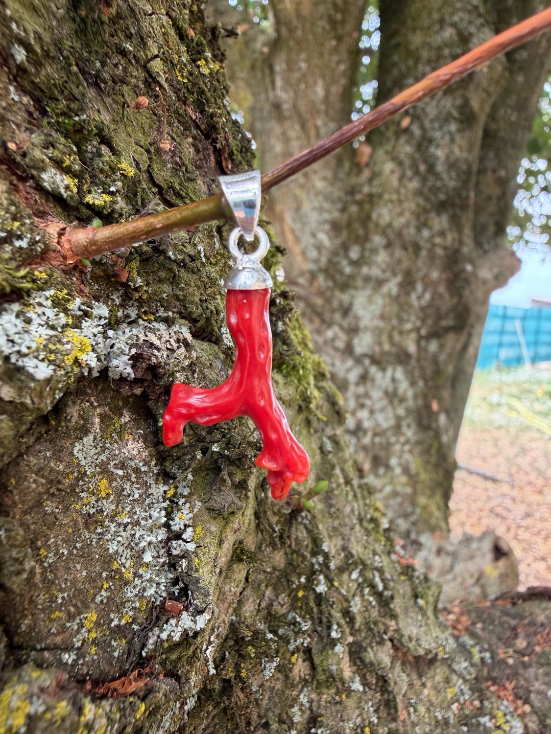 Pendentif en corail rouge