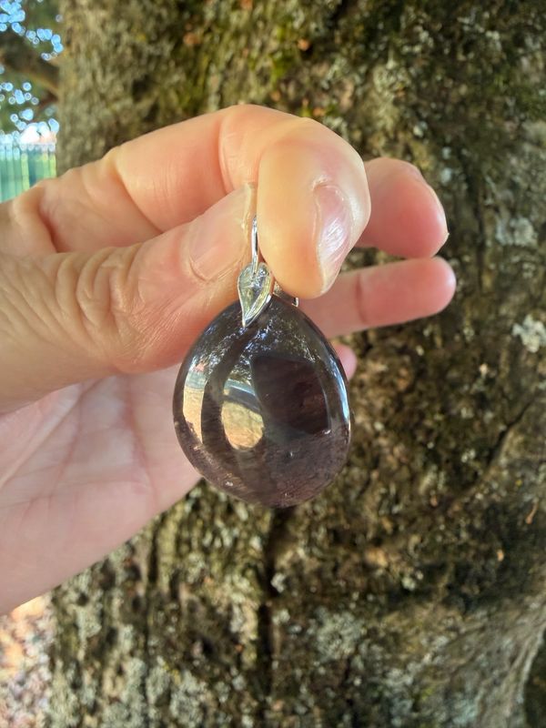 Pendentif en Agni manitite