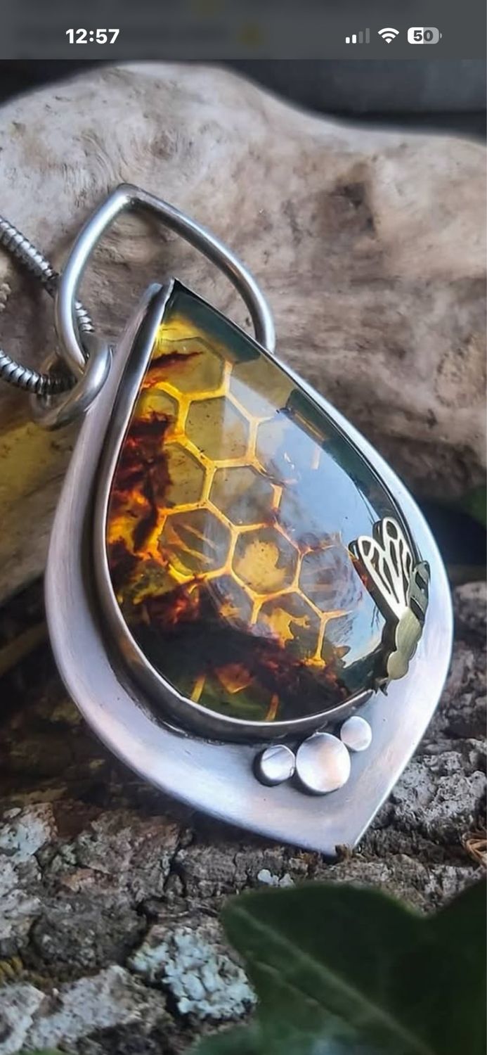 Pendentif en ambre Pendentif en ambre