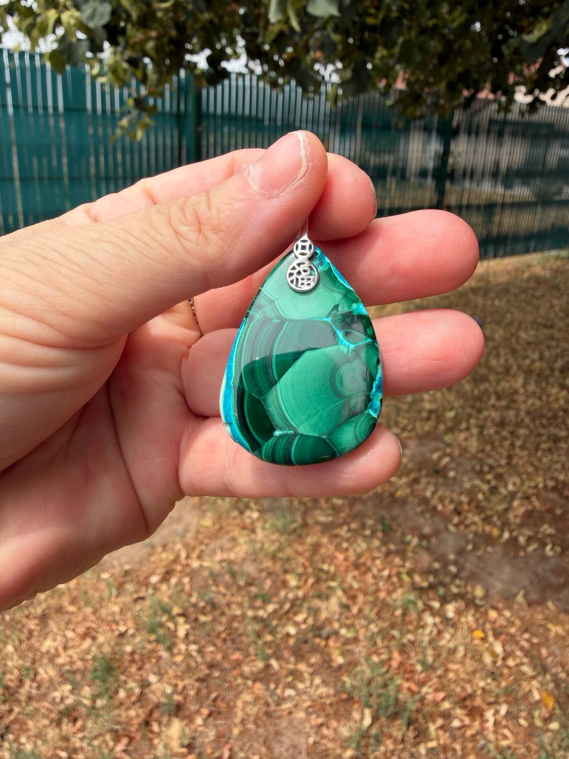 Pendentif en chrysocolle malachite