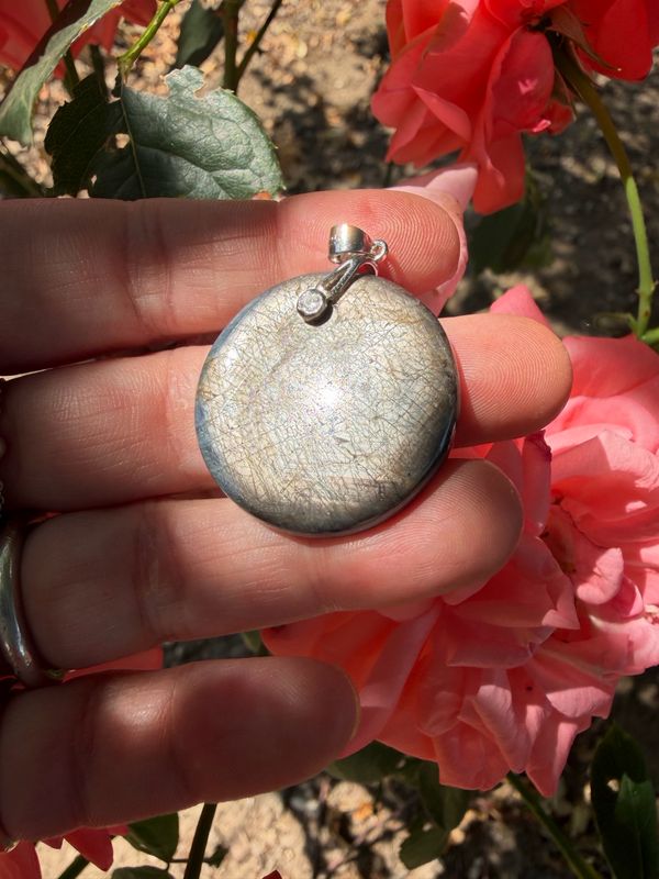 Pendentif en saphir bleu