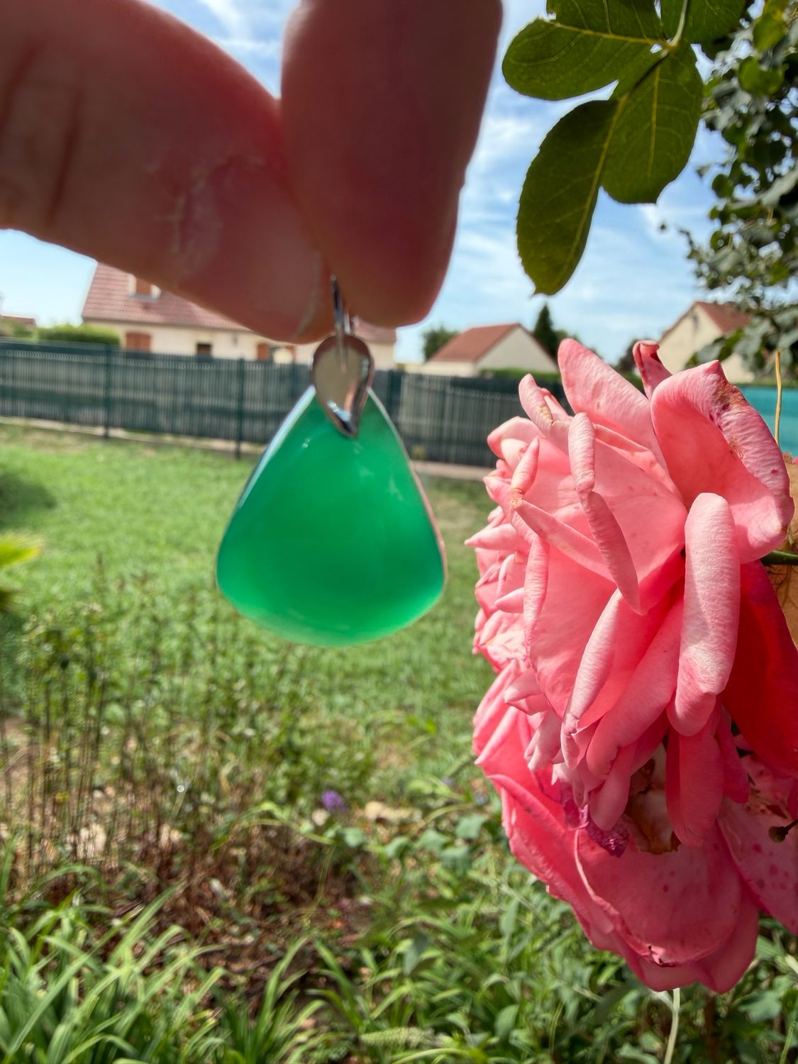 Pendentif en onyx vert Pendentif en onyx vert