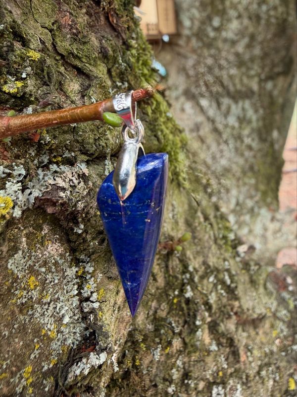 Pendentif en lapis lazuli