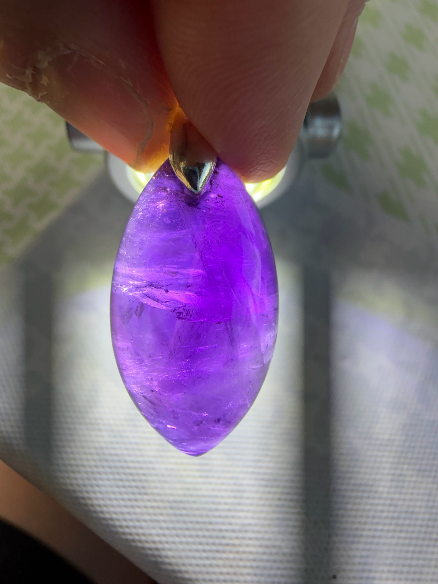Pendentif en améthyste d Uruguay
