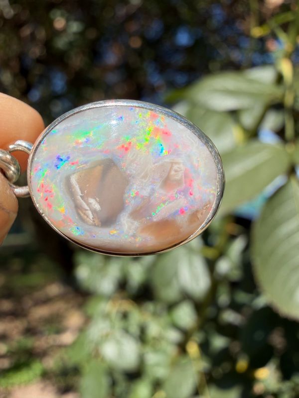 Pendentif en opale de coober pedy