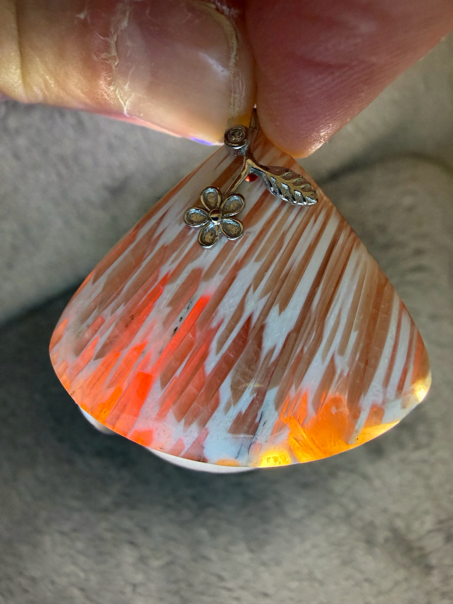 Pendentif en scolecite