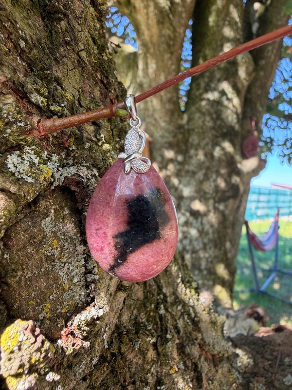 Pendentif en rhodonite