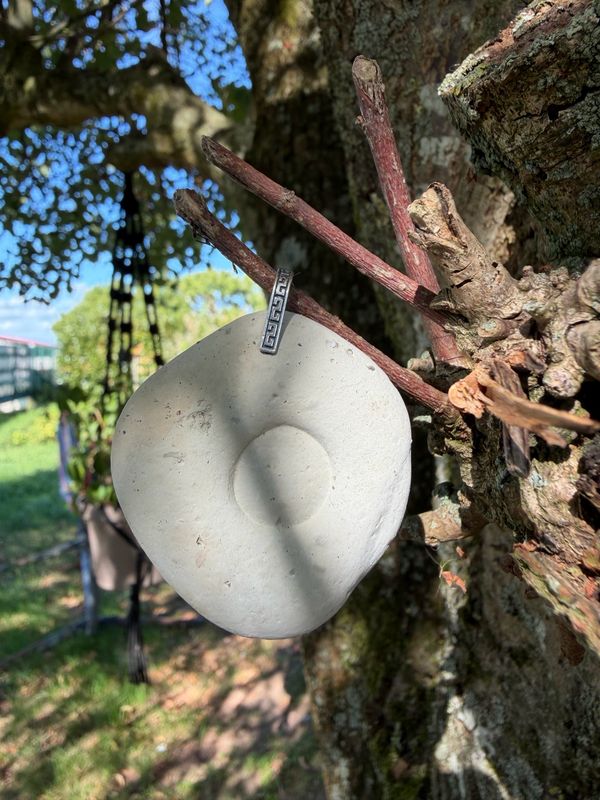 Pendentif en pierre des fées