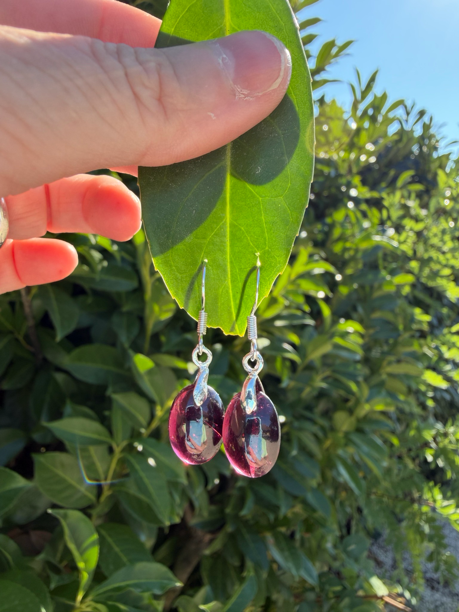 Boucles d oreilles en grenat rhodolite