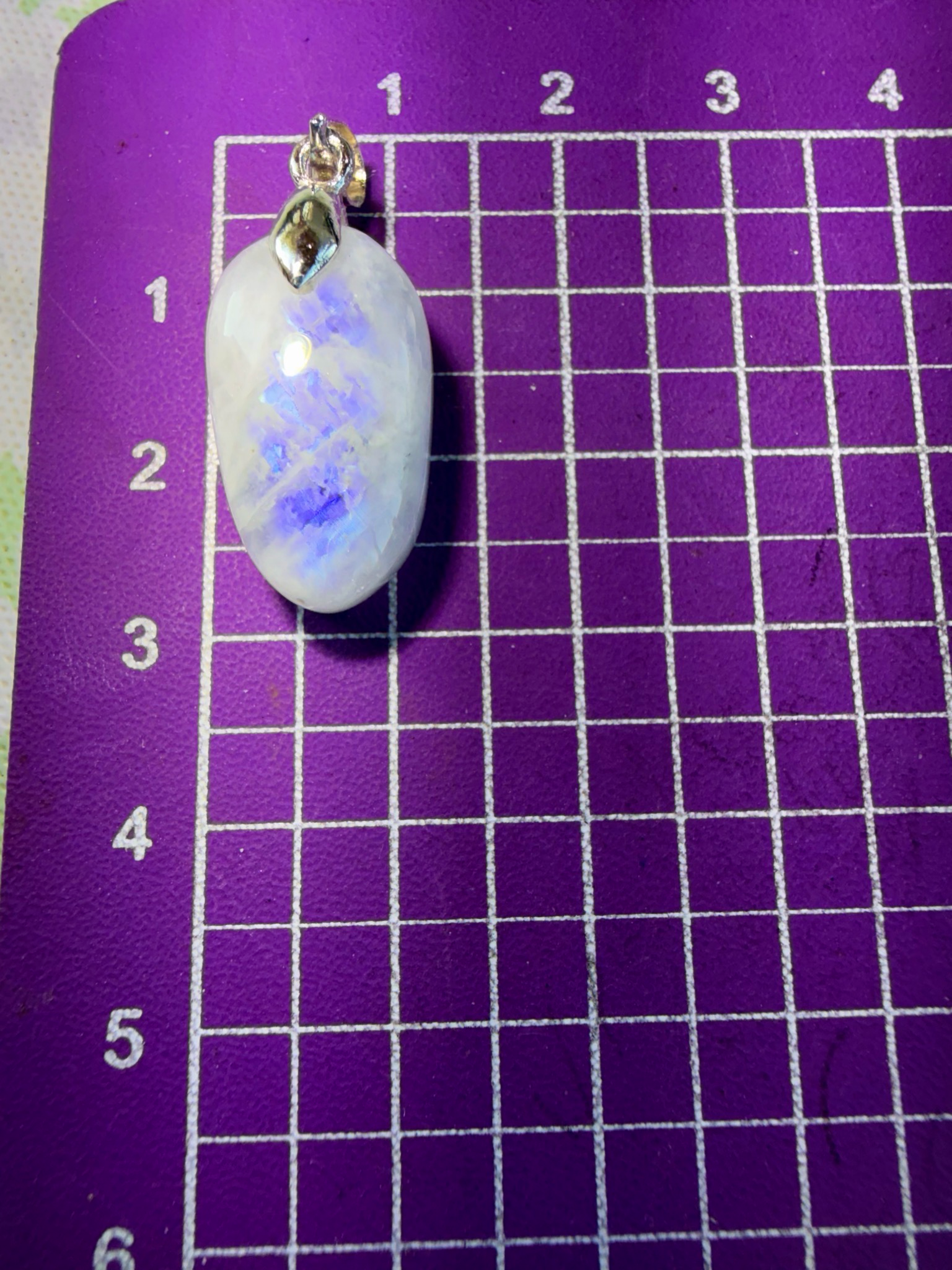 Peristerite