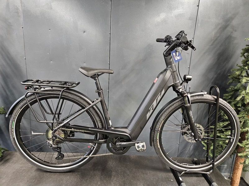 KTM Cento 10 Plus