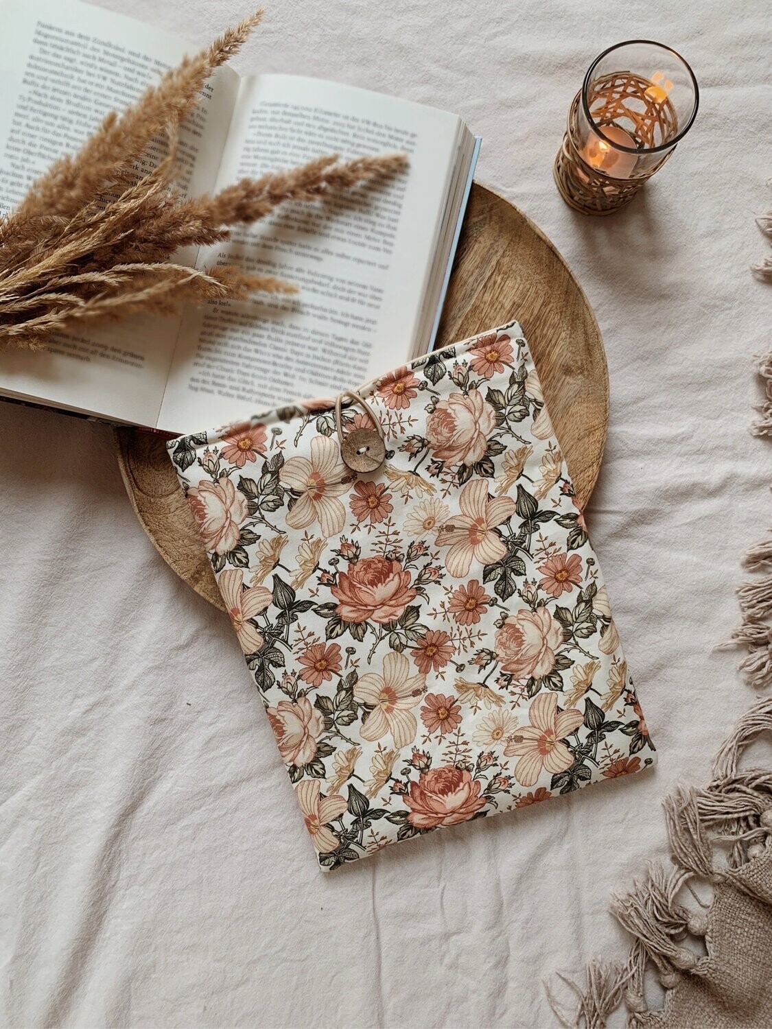 Buchhülle Vintage Blumen