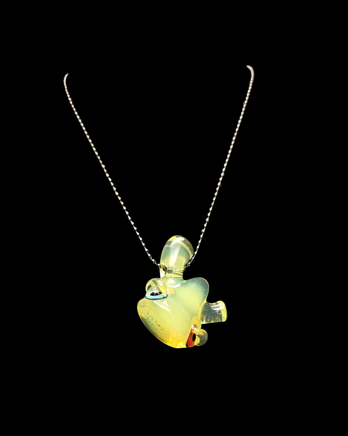 Lerk Serum Pendant
