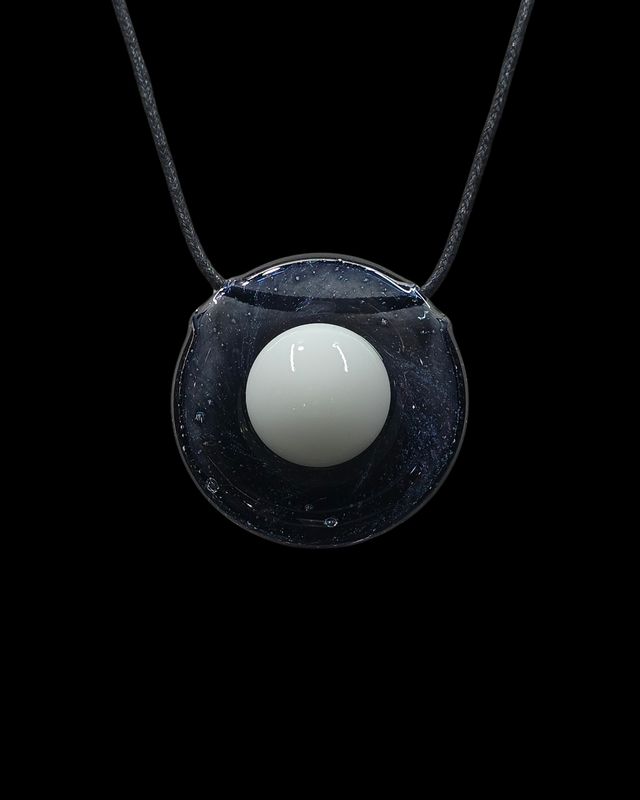Basic Whitney Pendant
